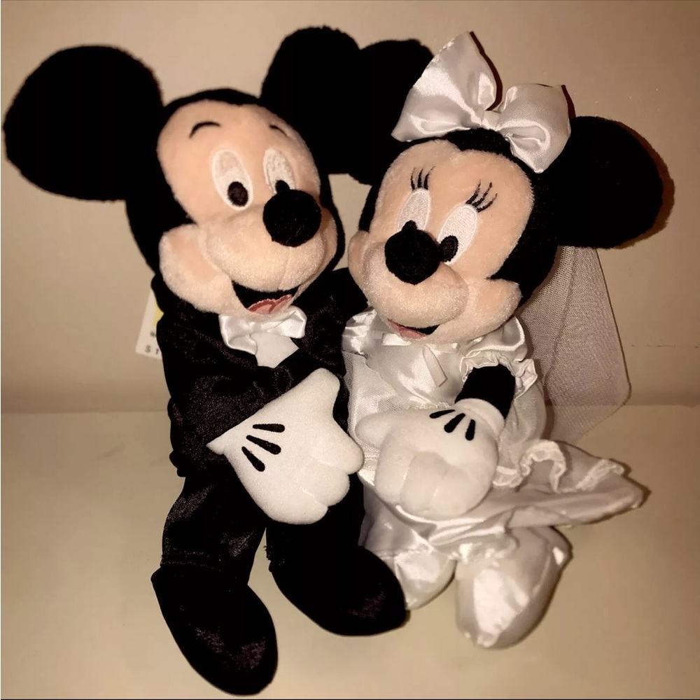 NEW WITH TAGS VINTAGE Mickey Minnie Bride & Groom Plush Walt Disney World 10"